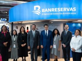 Banreservas inaugura exposición “Melissa 20, Momentos” en Top Resa 2025