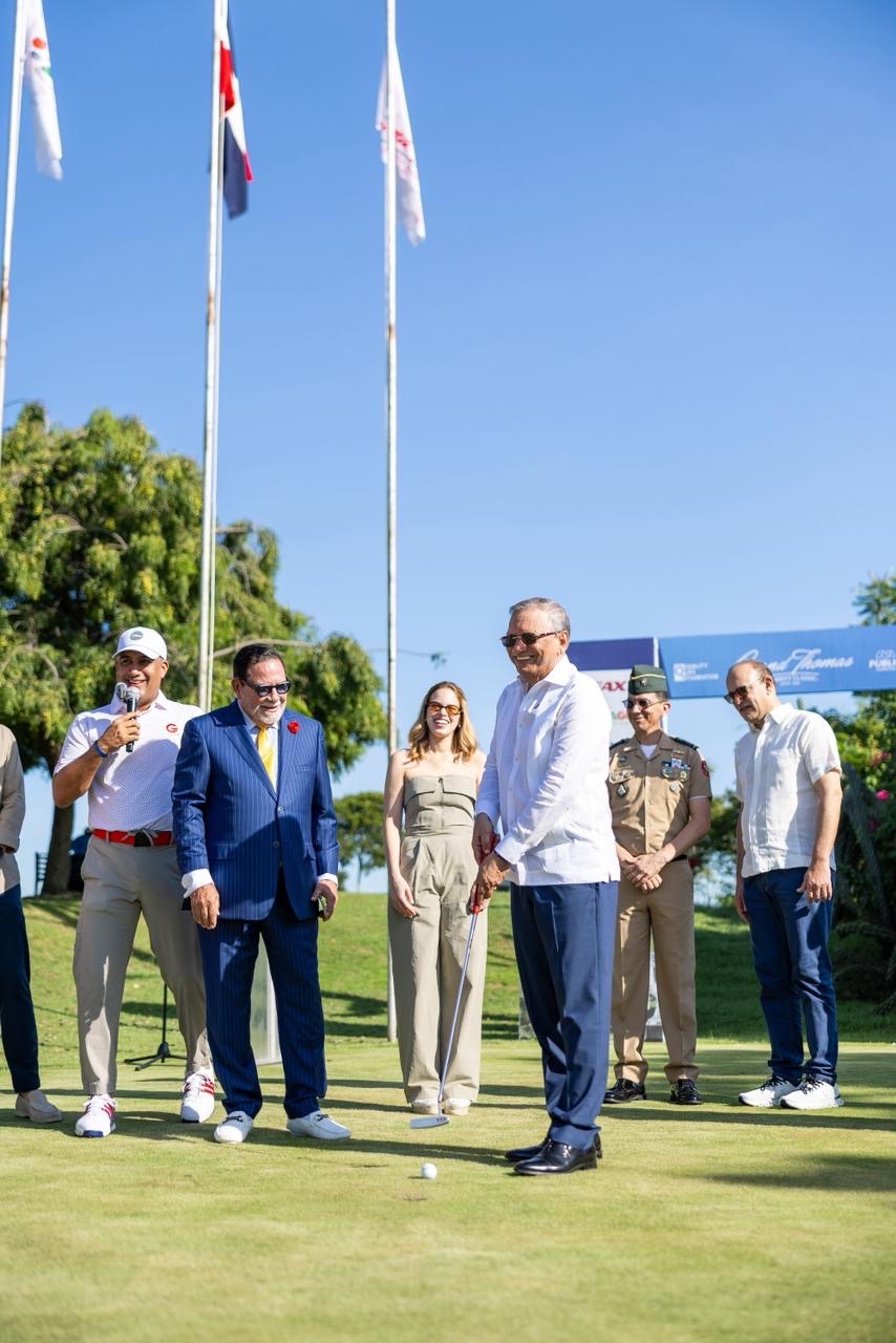Leonardo Aguilera ratifica el compromiso de Banreservas con el turismo deportivo