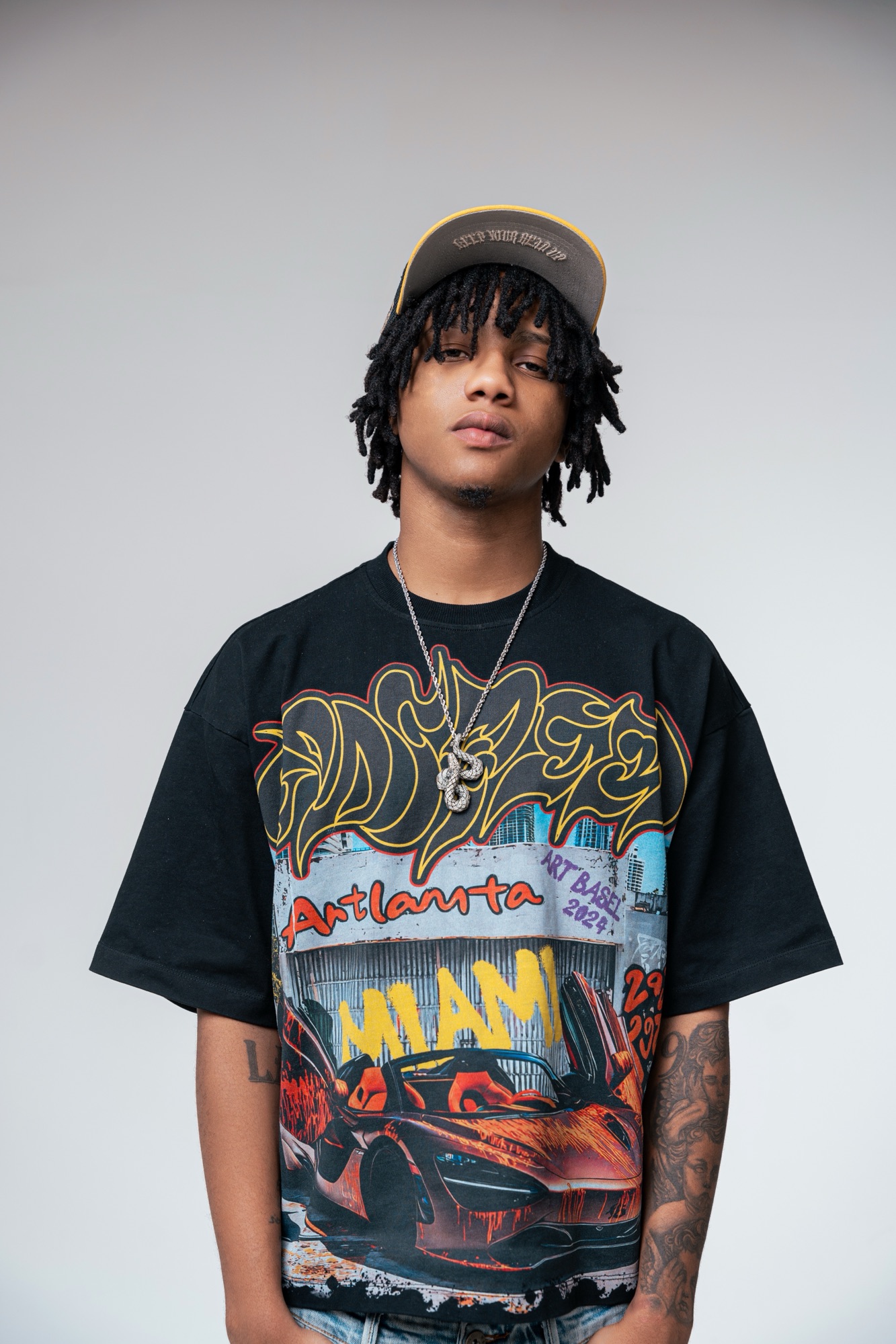 Luis Brown lanza “Swagger” y se posiciona en el top 5 de YouTube